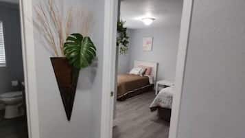 4 bedrooms, travel cot, WiFi