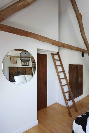 5 chambres, fer et planche à repasser, Wi-Fi gratuit, draps fournis