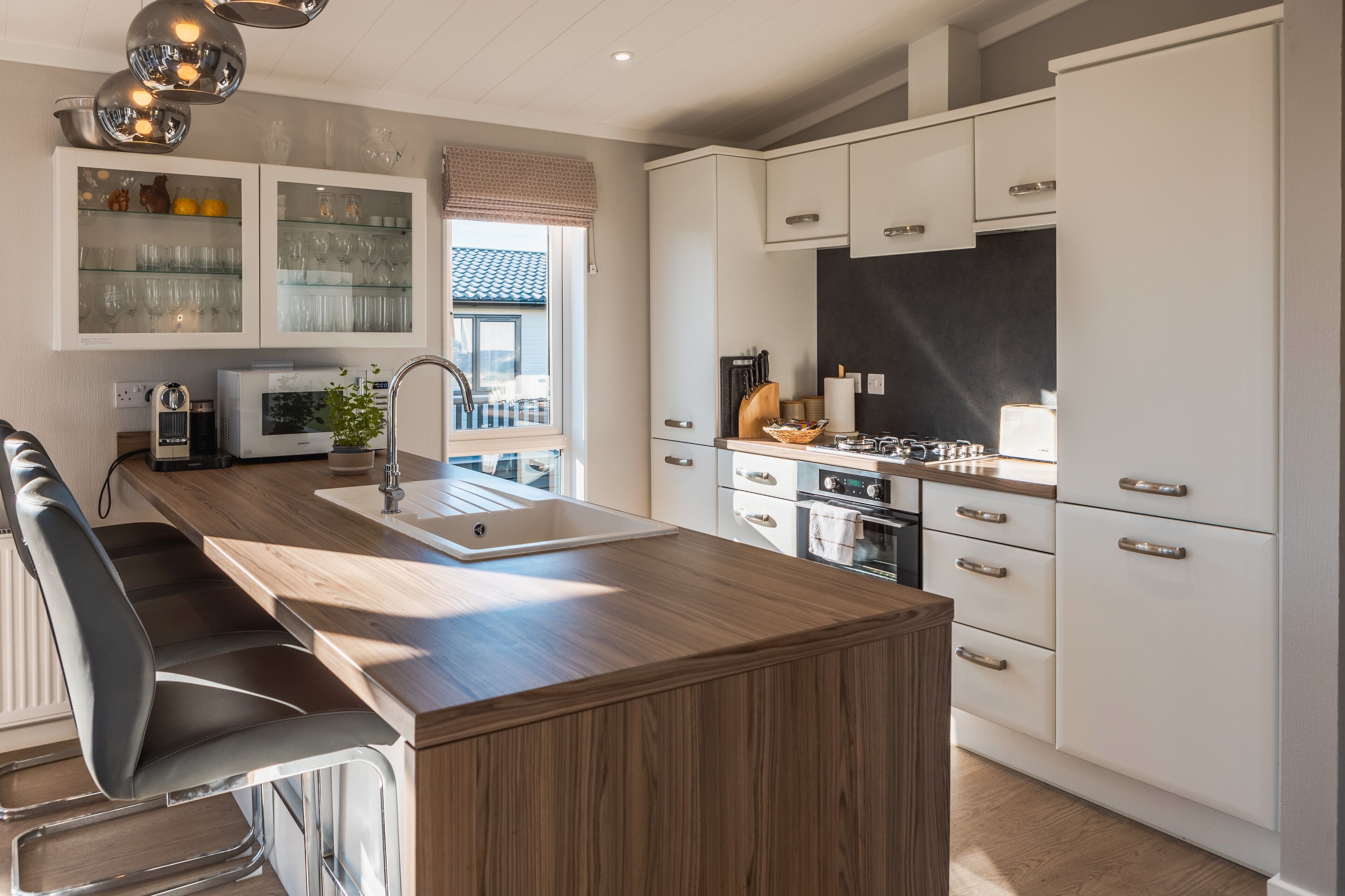 小屋 | 私人廚房 | 電冰箱、微波爐、烤箱、爐台