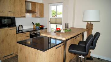 Kühlschrank, Mikrowelle