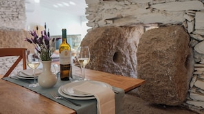 95-cm flat-screen TV with cable channels, TV - Casa do Santo - Wine & Tourism (Sabrosa)
