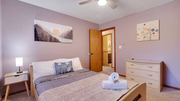 4 habitaciones, tabla de planchar con plancha, cuna de viaje y wifi