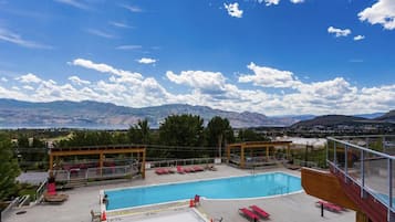 Piscine extérieure, piscine chauffée