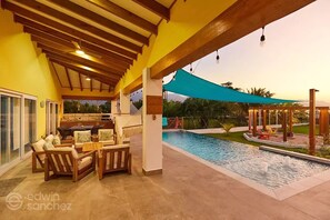 Alberca al aire libre 