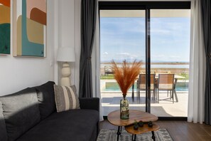 Villa Signature | Vardagsrum | Platt-tv
