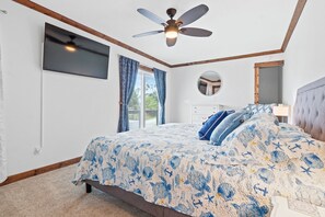 4 bedrooms, travel cot, WiFi, bed sheets