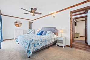 4 bedrooms, travel cot, WiFi, bed sheets