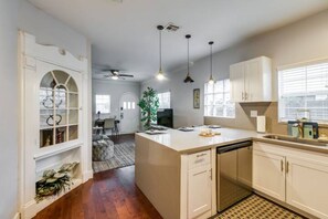 Interior - Charming 1BR Apartment Near City (Phoenix)