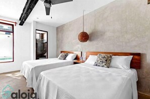 City Double Room | Desk, laptop workspace, blackout drapes, iron/ironing board - VICA GUEST HOUSE (Cancun)