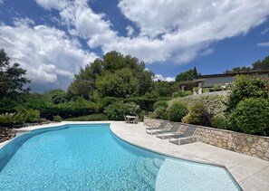 Piscine extérieure, piscine chauffée