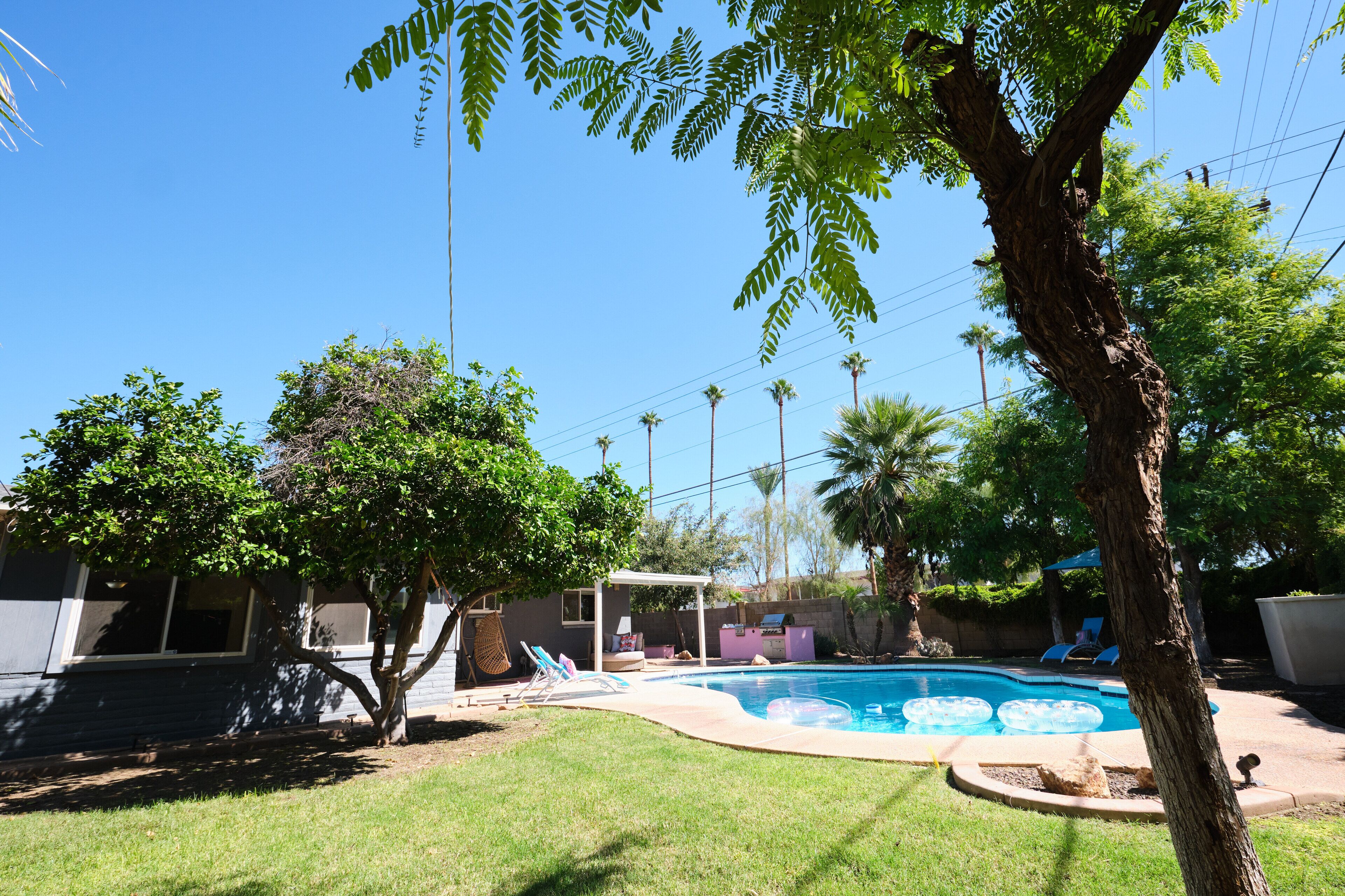 Rosé House 5 min from Old Town Scottsdale with grill/pool 