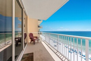 Property grounds - Majestic Tower 1 | Beachfront 1BR w/ Balcony, Sleeps 4 (Panama City Beach)