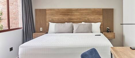 Executive Room | In-room safe, desk, iron/ironing board, free WiFi