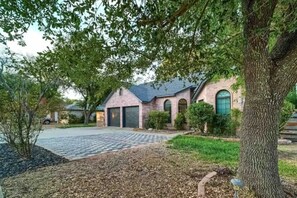 Exterior - Austin/Round Rock Bedroom 1 (Austin)