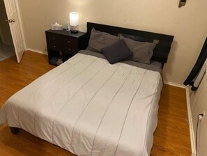 1 bedroom, bed sheets