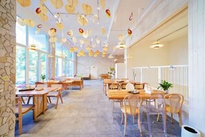 Restaurant - Moganshan Yinwujie bamboo forest and spring·Resort hotel (Deqing)