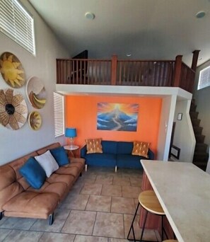 Télévision, chaîne hi-fi