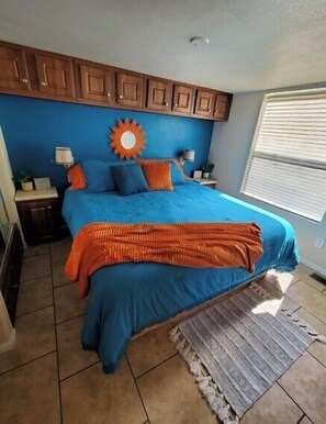 2 soverom, internettilgang og sengetøy