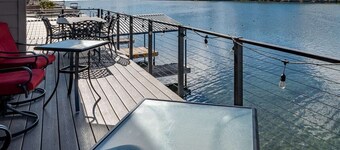 Moovalya Keys | Spacious Riverfront Retreat • Private Dock