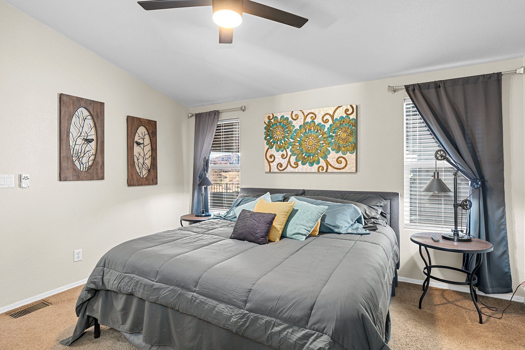 3 bedrooms, internet, bed sheets