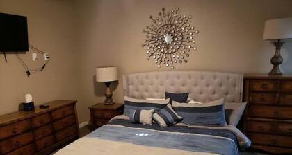 Welcome to Sand Trap! Covered boat or RV parking!