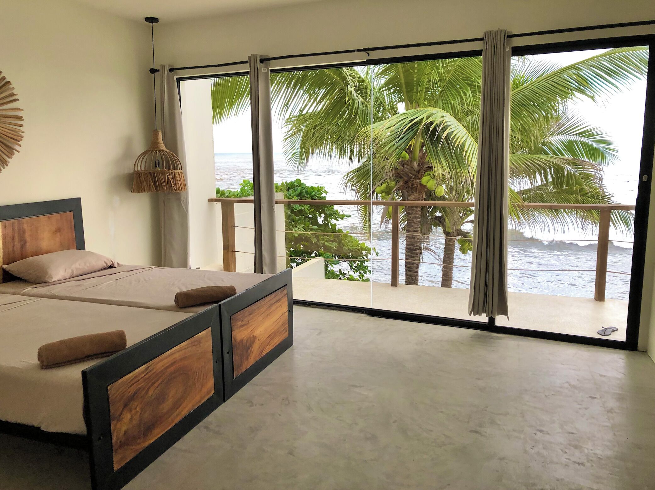 Wi-Fi gratuit, draps fournis