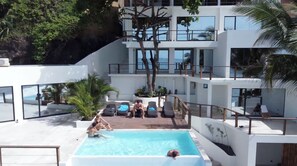 Façana frontal de l'allotjament