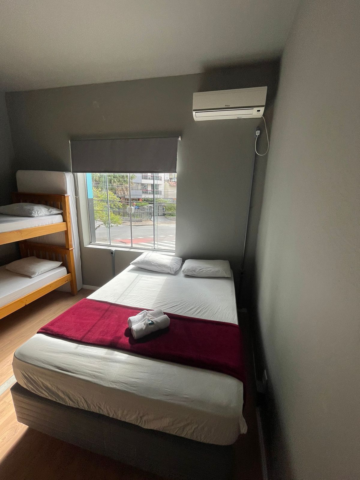 Photo - Esquina 8 Suítes Confort & Hostel