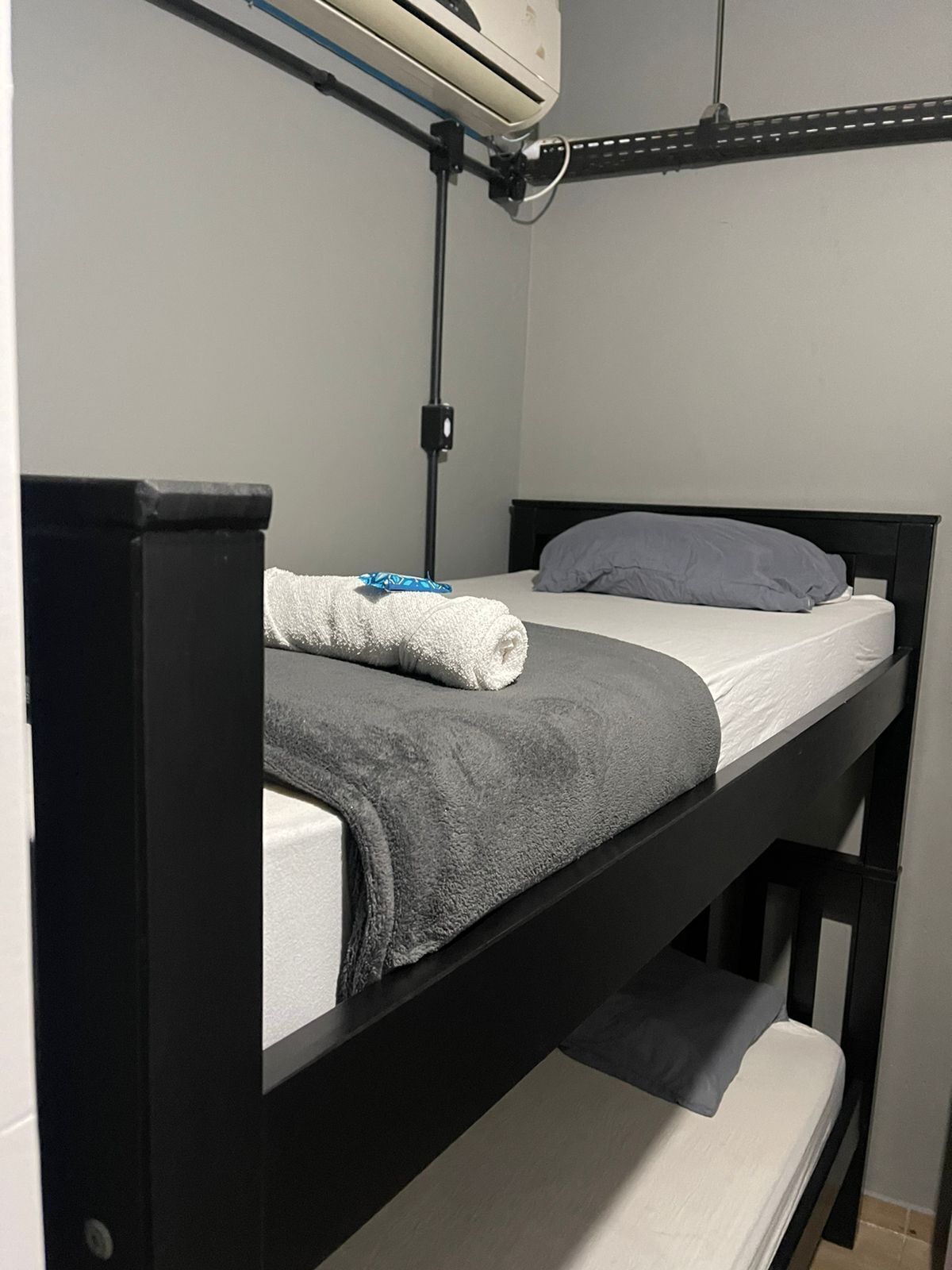 Photo - Esquina 8 Suítes Confort & Hostel