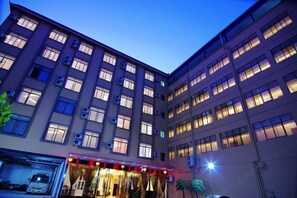 Exterior - Biancheng Hotel (Ruili)