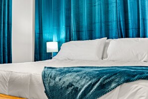 4 bedrooms, travel crib, free WiFi, bed sheets