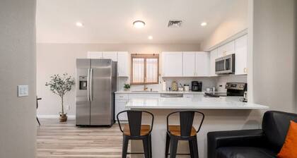 Central Tucson Remodeled Townhome