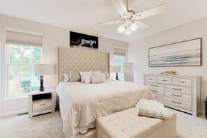 4 habitaciones, tabla de planchar con plancha, internet y ropa de cama 