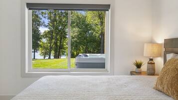 4 bedrooms, iron/ironing board, travel cot, free WiFi