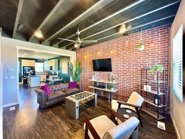 Televisión y estéreo 