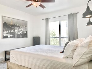 Fer et planche Ă repasser, Wi-Fi, literie fournie