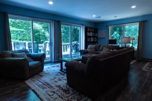 TV, fireplace, DVD player, table football - Spacious Catskills Home (Thompson)