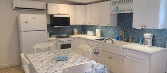 Coastal Luxury Bay View House 1 Bedroom and Steam shower