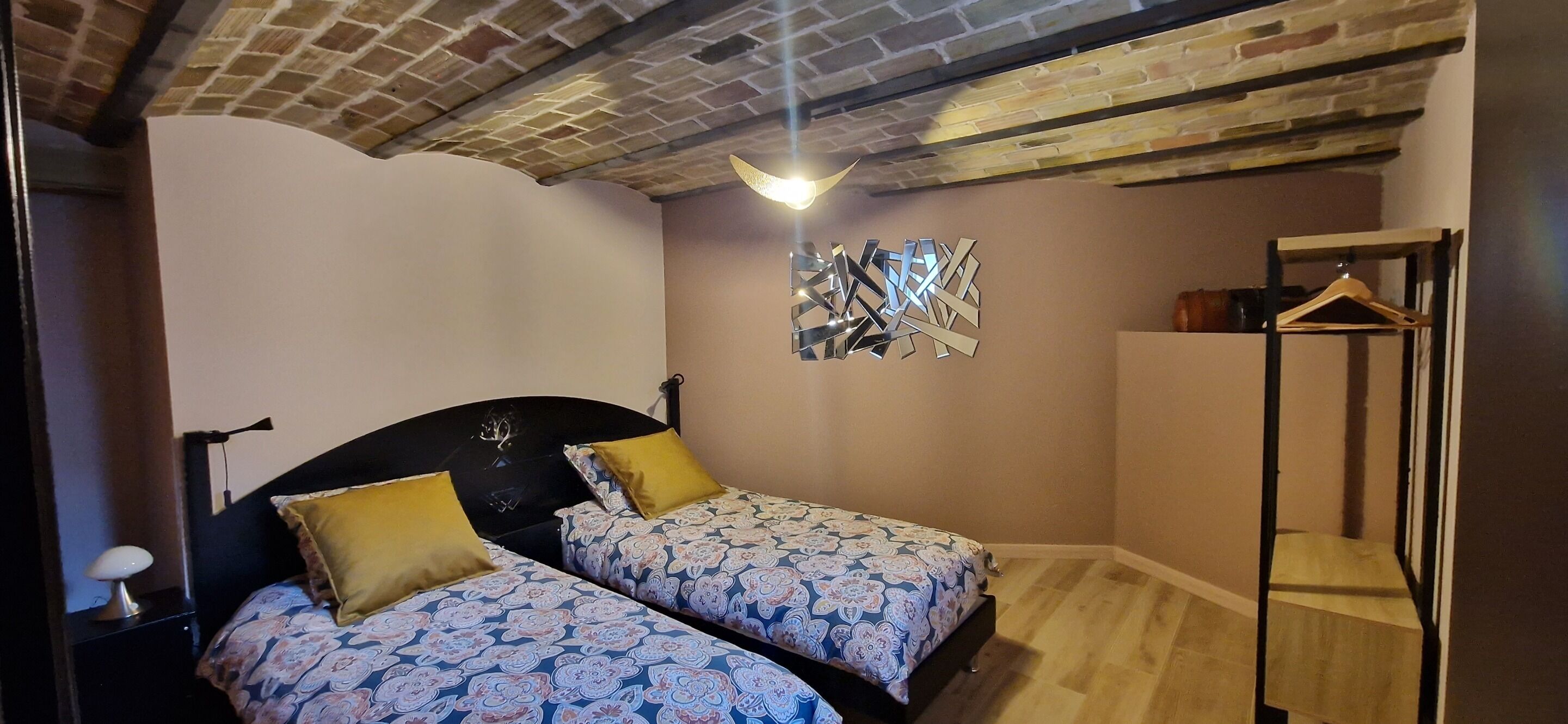 4 bedrooms, desk, iron/ironing board, travel cot