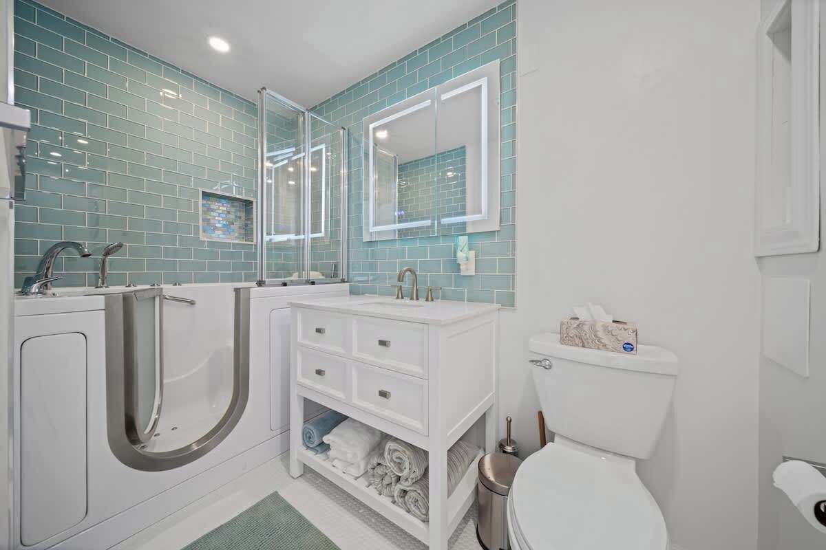 Douche, sèche-cheveux