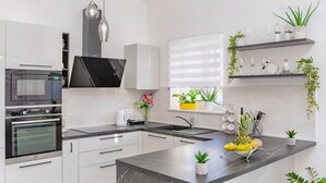 Unclassified image, 3 of 33, button - Villa Valeo up to 6 People with private Pool near to Labin by 22Estates (Kunj)