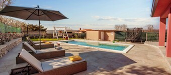 Villa Valeo eine Neubauvilla mit privatem Pool
