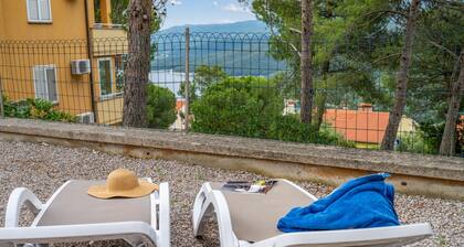 neues Apartment mit grosser Terrasse