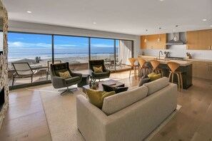 Smart TV, fireplace, offices, printers