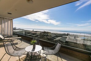 Outdoor dining - Coastal Paradise - Newly Listed Ocean Front Home (Aptos)