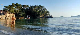 Summer house with unforgettable views of the Gulf of Poets