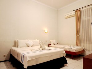 Family Suite | Premium bedding, individually decorated, individually furnished, desk