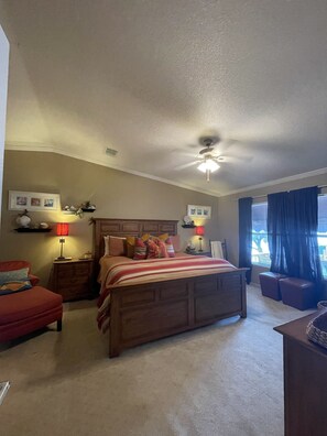 3 bedrooms, bed sheets