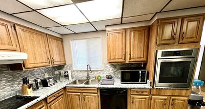 “Relax Home” 5 min away from downtown and 38 min from Fabulous Lake Tahoe.