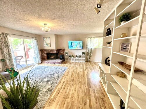 “Relax Home” 5 min away from downtown and 38 min from Fabulous Lake Tahoe.